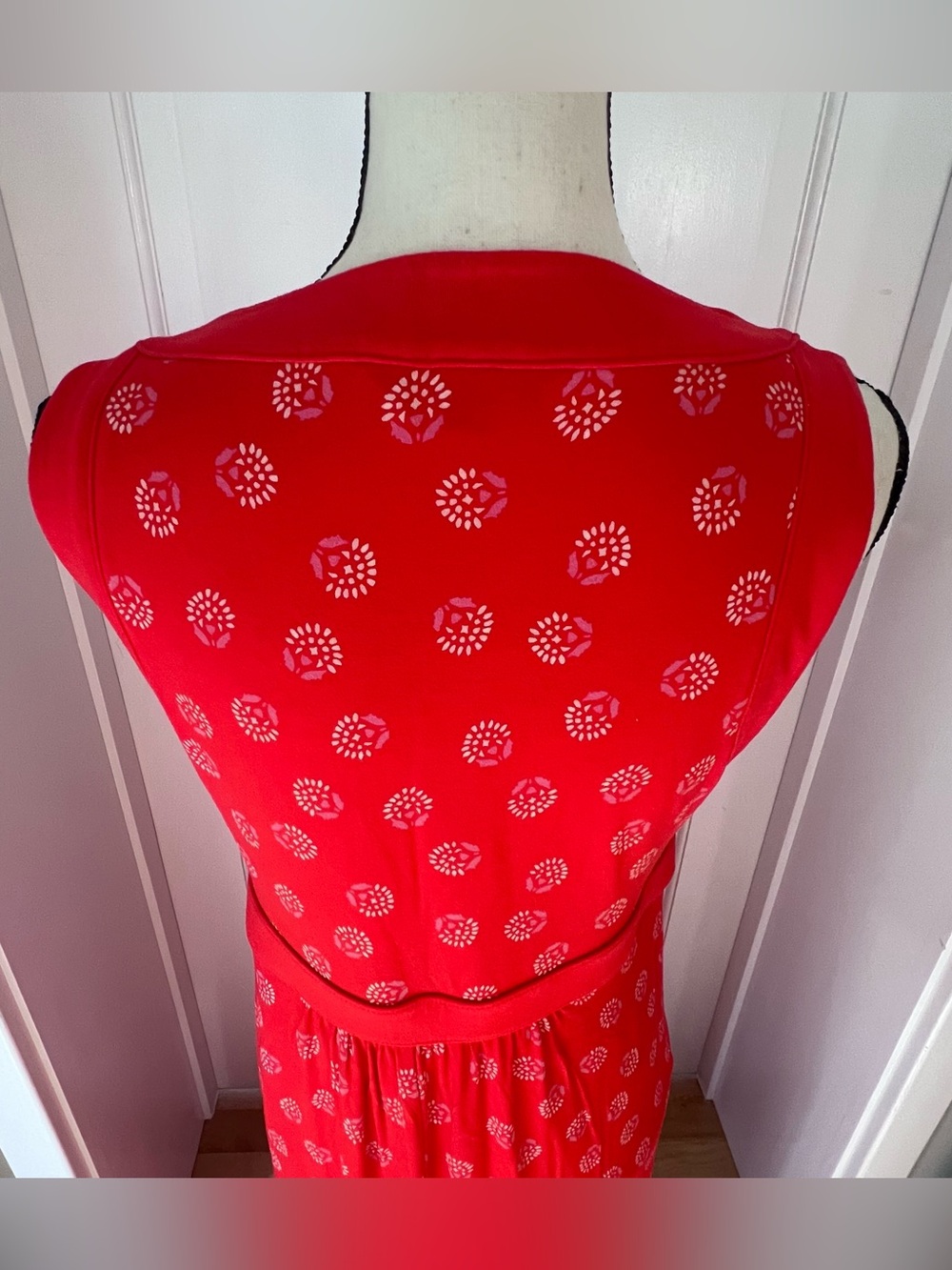 Lands End Red Sleeveless Maxi Dress, Floral Pattern, Empire Waist, Sz S - Picture 4 of 10